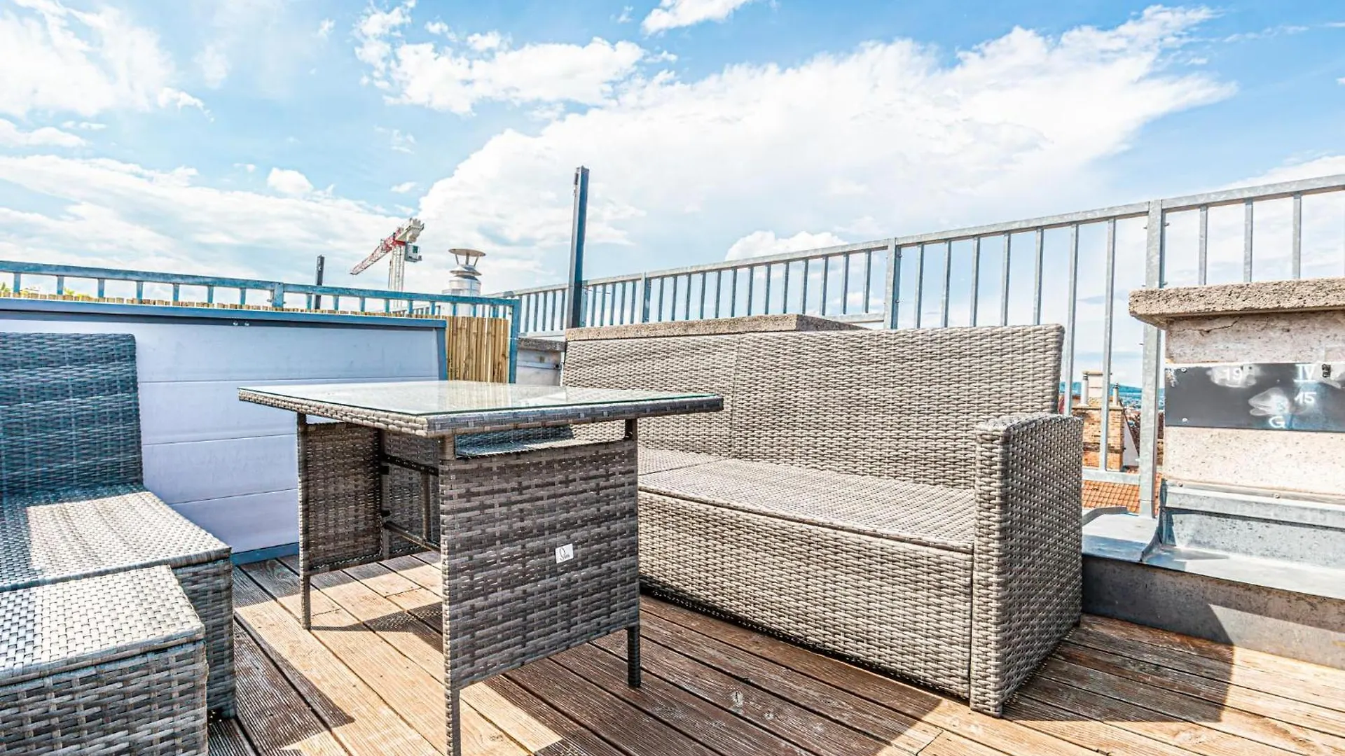 Luxury Penthouse Panorama Your Vienna Retreat Lägenhet